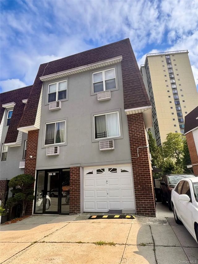 Photo of Listing #1041757