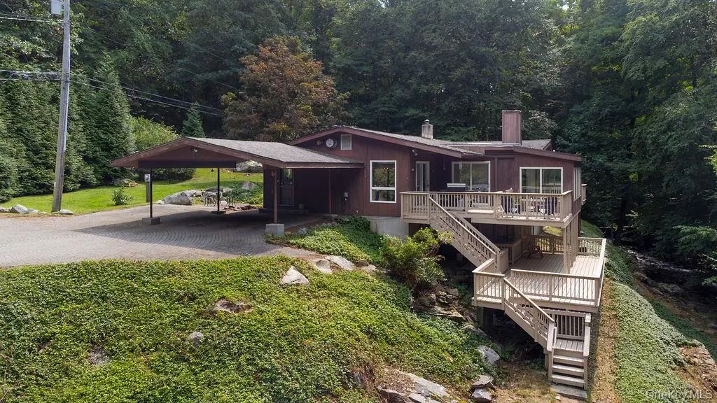 599 Hortontown Road, Hopewell Junction