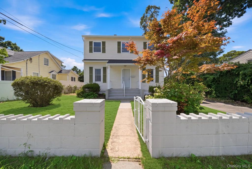 50 Bittermint Street, Islip