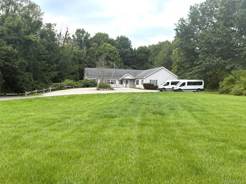 13 Rebecca Drive, Pawling