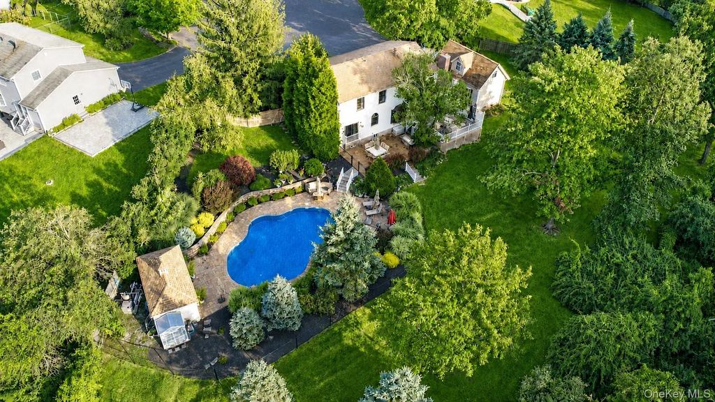112 Mercury Court, Monroe