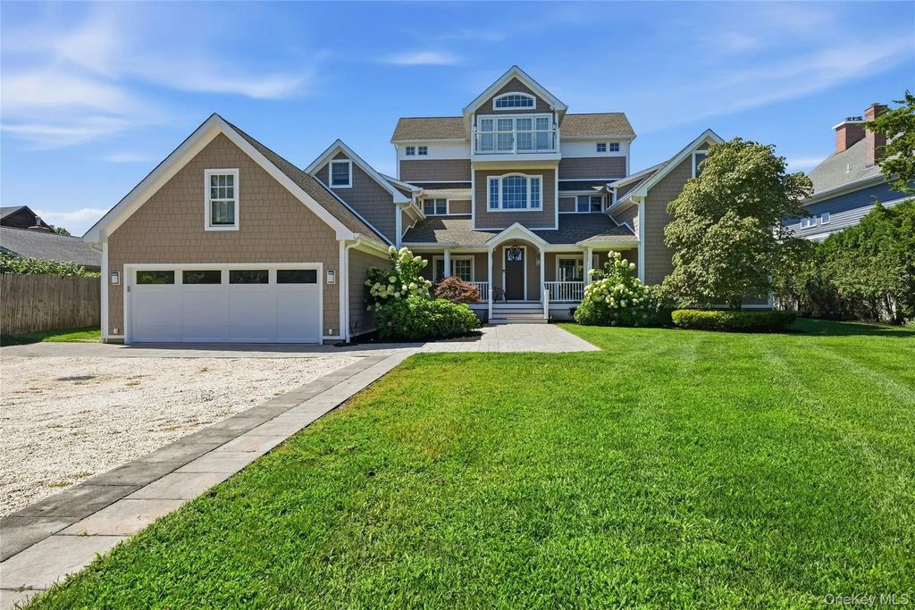 255 Asharoken Avenue, Northport