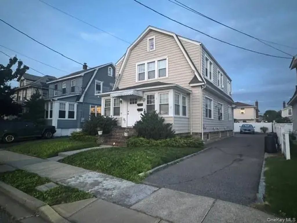 19 High Street, Valley Stream