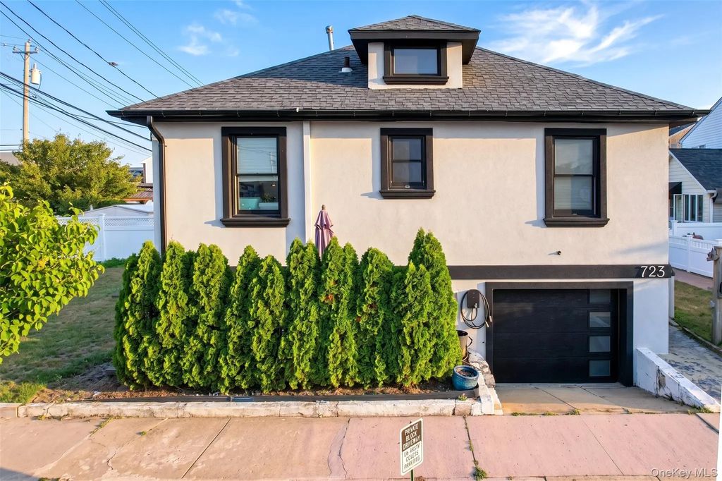 723 W Olive Street, Long Beach