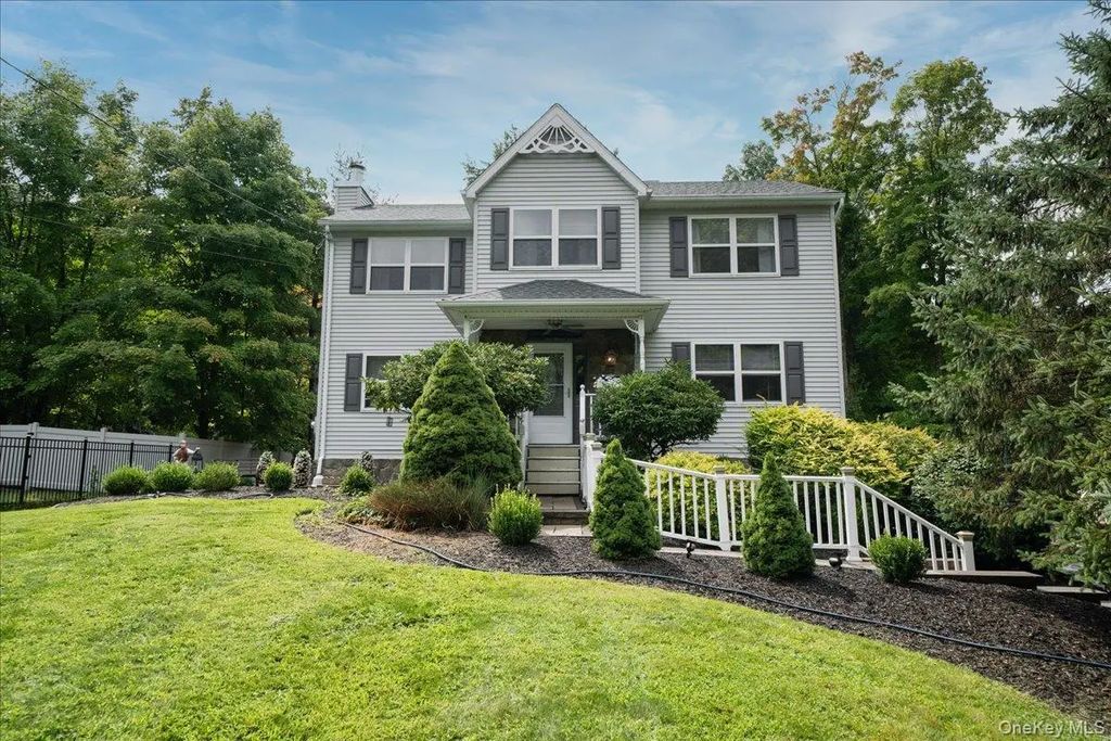 7 Laura Road, Monroe