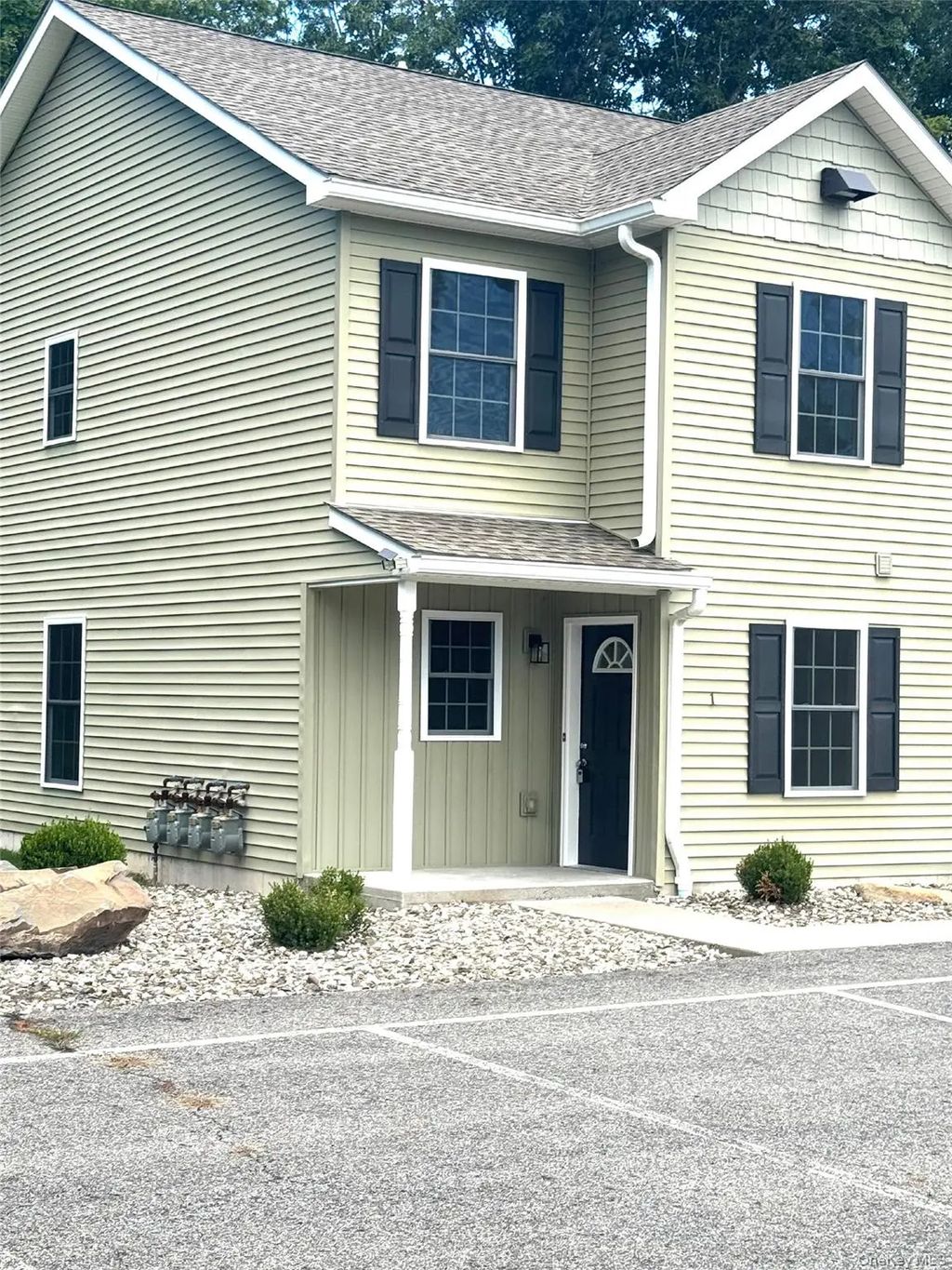 794 South St. # 1, Highland