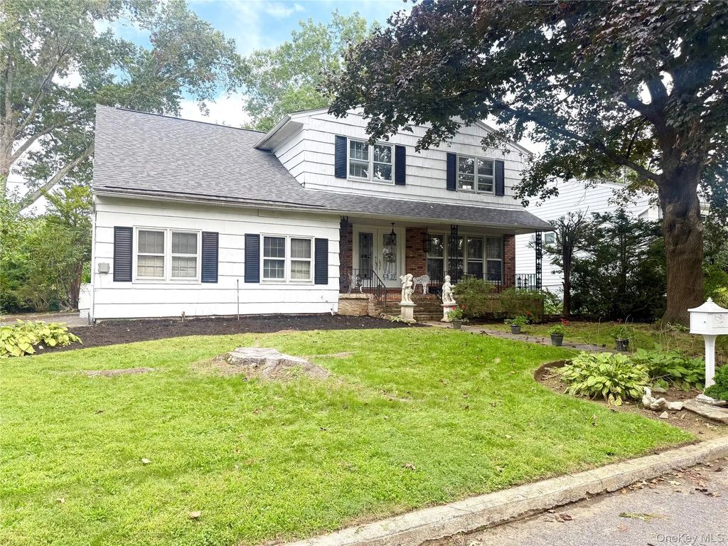 20 Old Farm Road, Scarsdale
