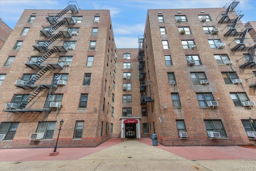 83-75 Woodhaven Boulevard # 1/c, Woodhaven