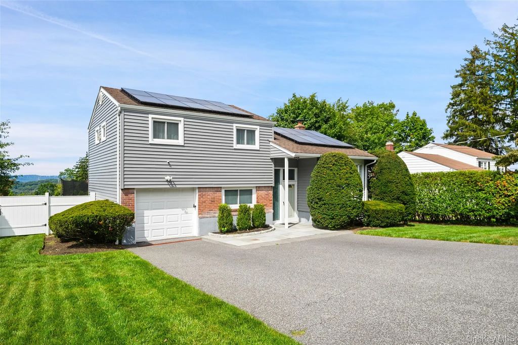 6 S High Street, Elmsford