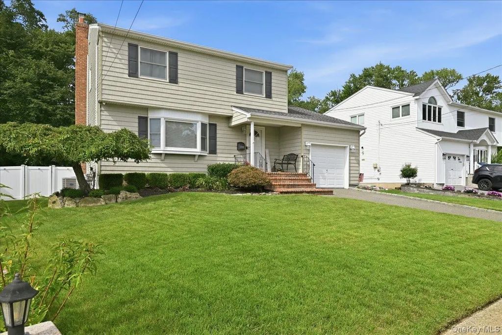 1530 Kimberly Court, Wantagh