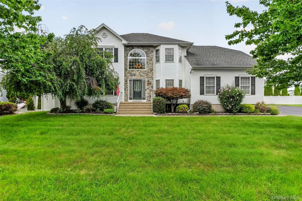 2506 Constitution Way, New Windsor