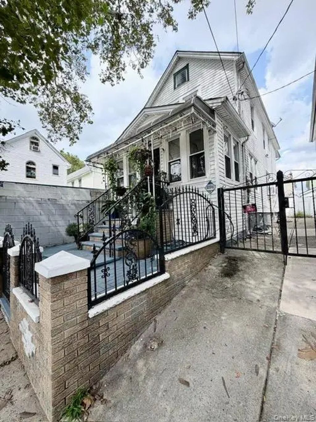 107-11 114th Street, Richmond Hill S.
