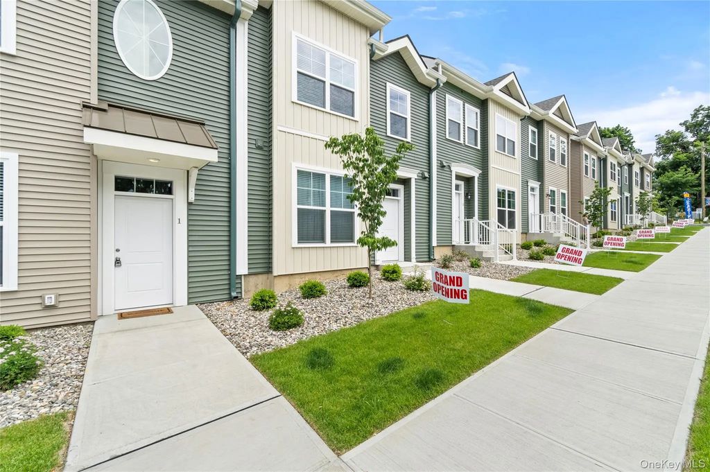 75 Forester Avenue # 225, Warwick