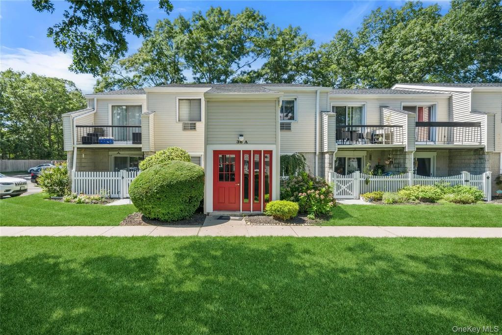 36 Richmond Boulevard # 4a, Ronkonkoma