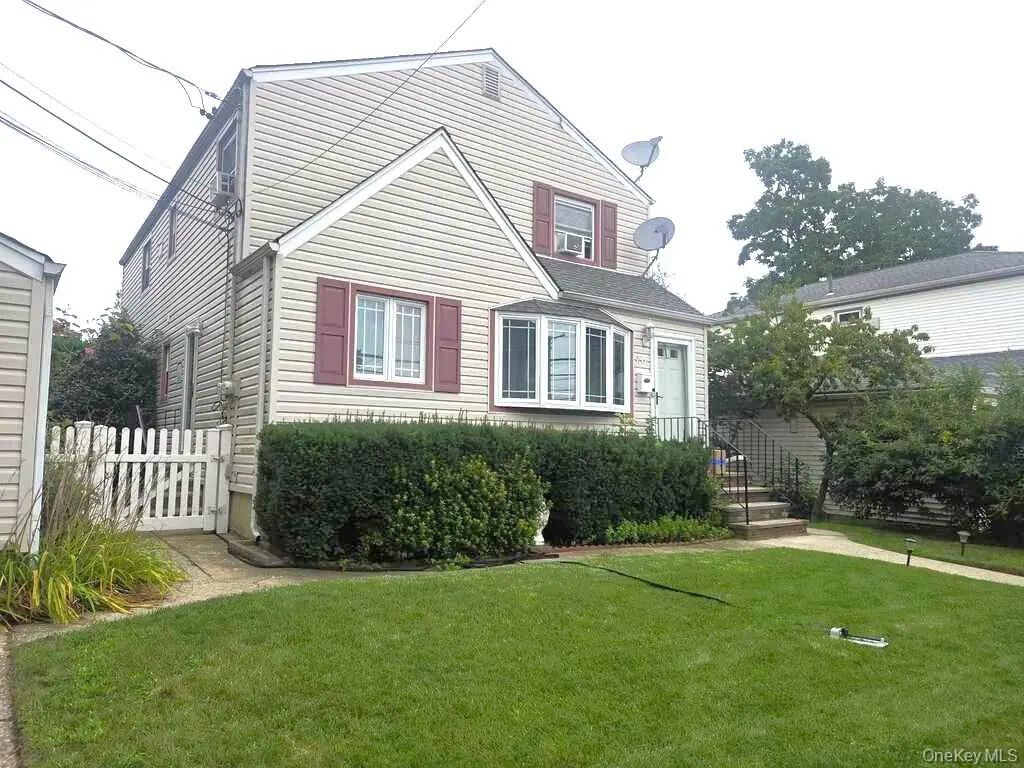 89 Winter Street 2, Lynbrook
