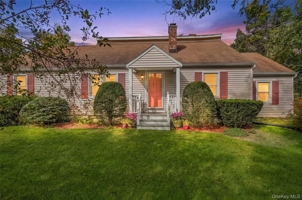 929 Freedom Plains Road, Poughkeepsie