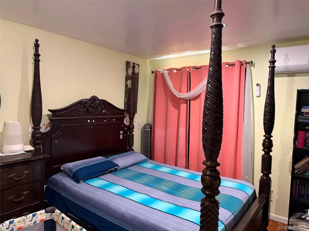 431 Blue Point Road, Farmingville