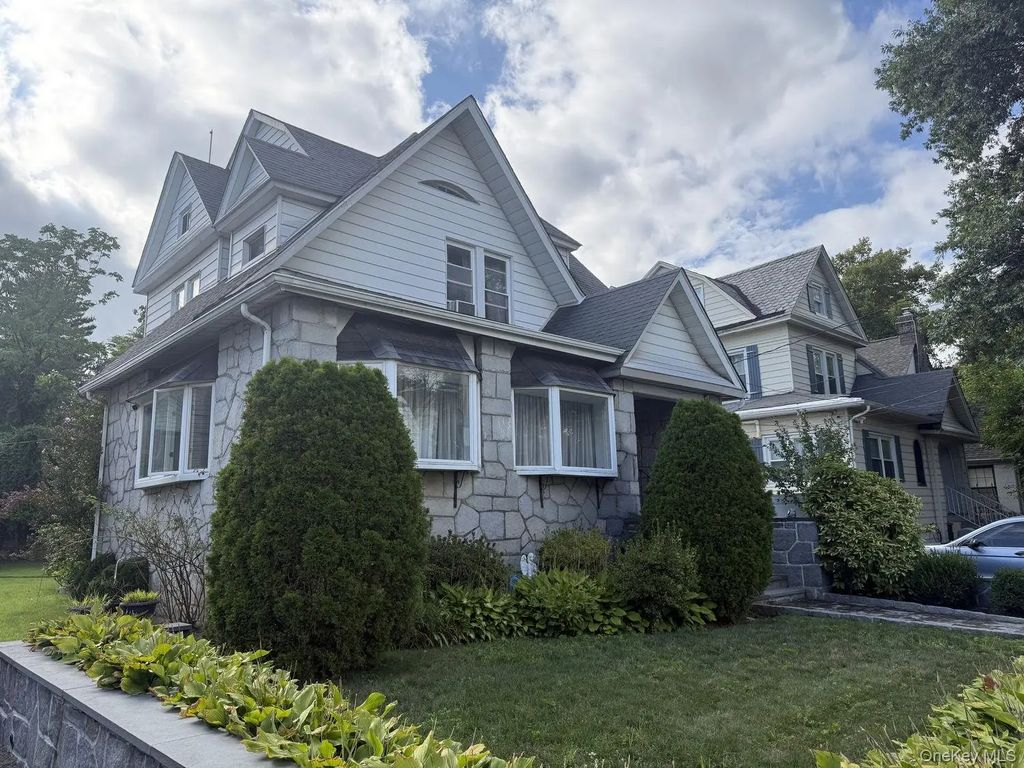 332 Rich Avenue, Mount Vernon