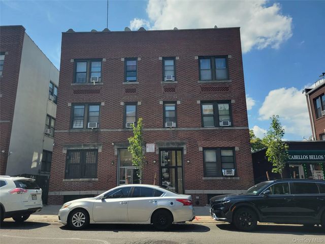 Photo of Listing #1042489