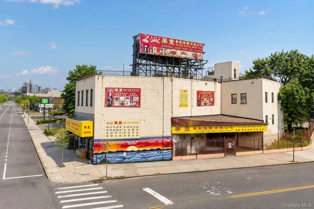78-21 Queens Boulevard, Elmhurst