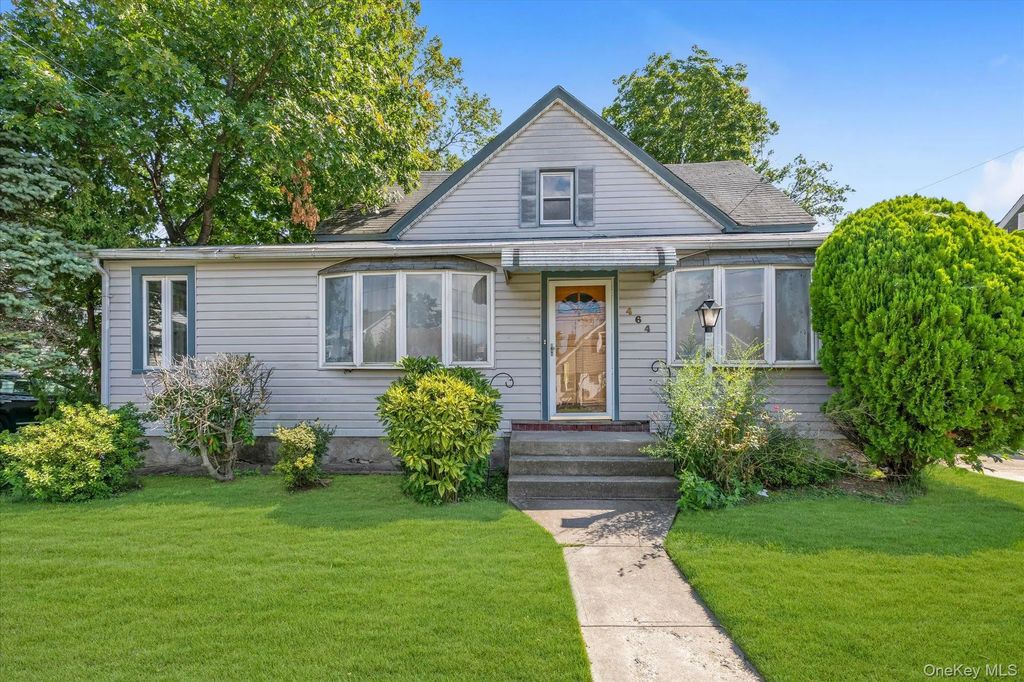 464 Stratford Road, South Hempstead