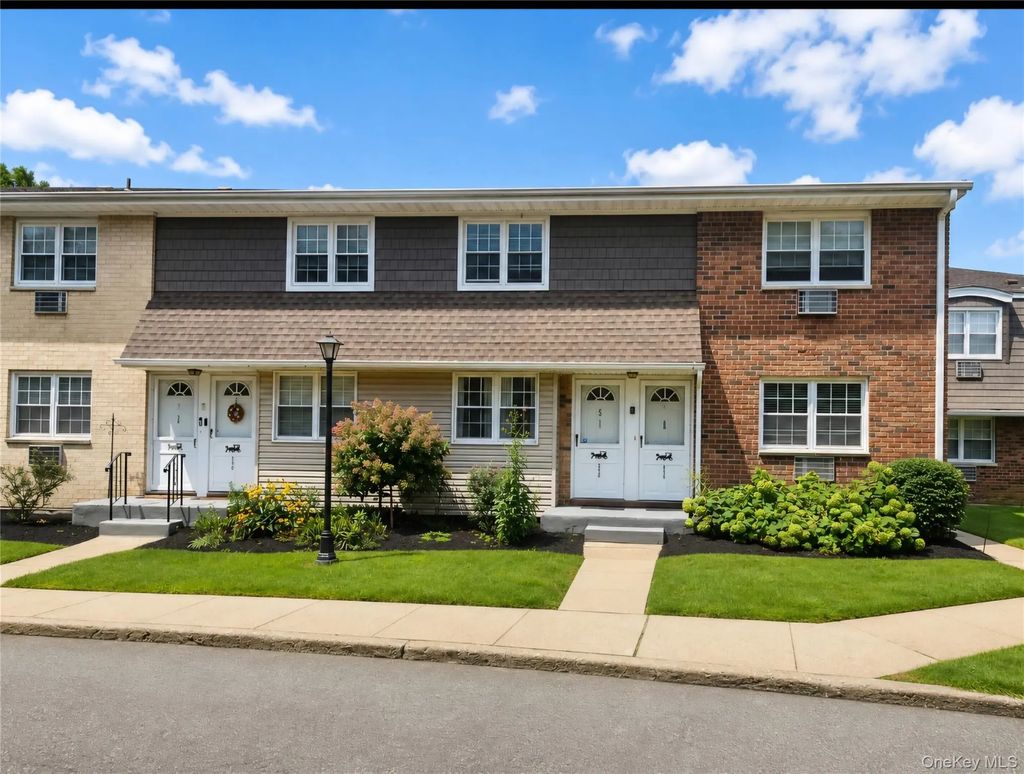 5218 Wilshire Lane # 5218, Oakdale