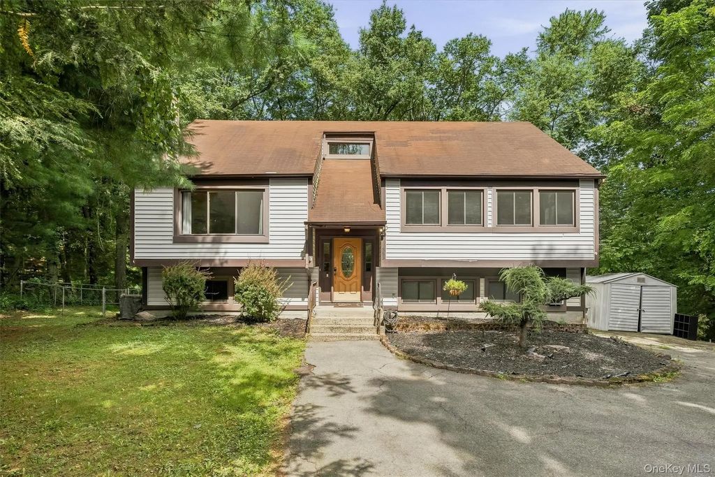 383 Rt 32, Woodbury