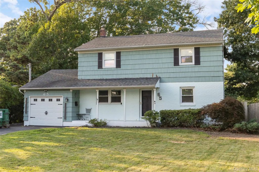 65 Timberpoint Road, East Islip