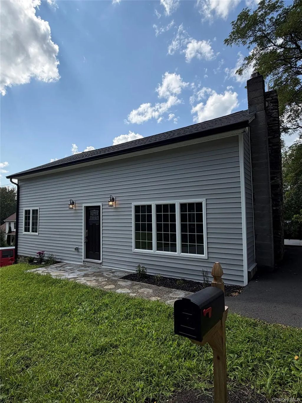 12 Berry Lane, Newburgh