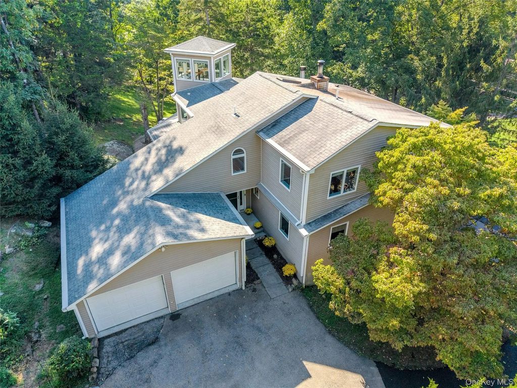 268 Watch Hill Road, Cortlandt Manor