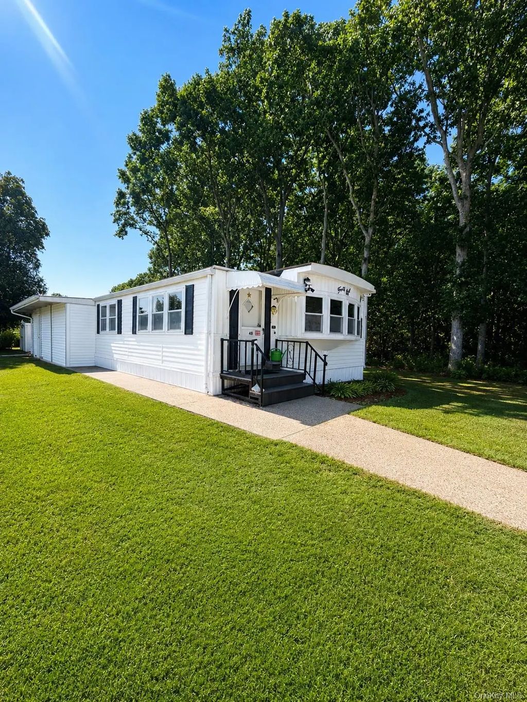 703 Fresh Pond Ave # 48, Calverton