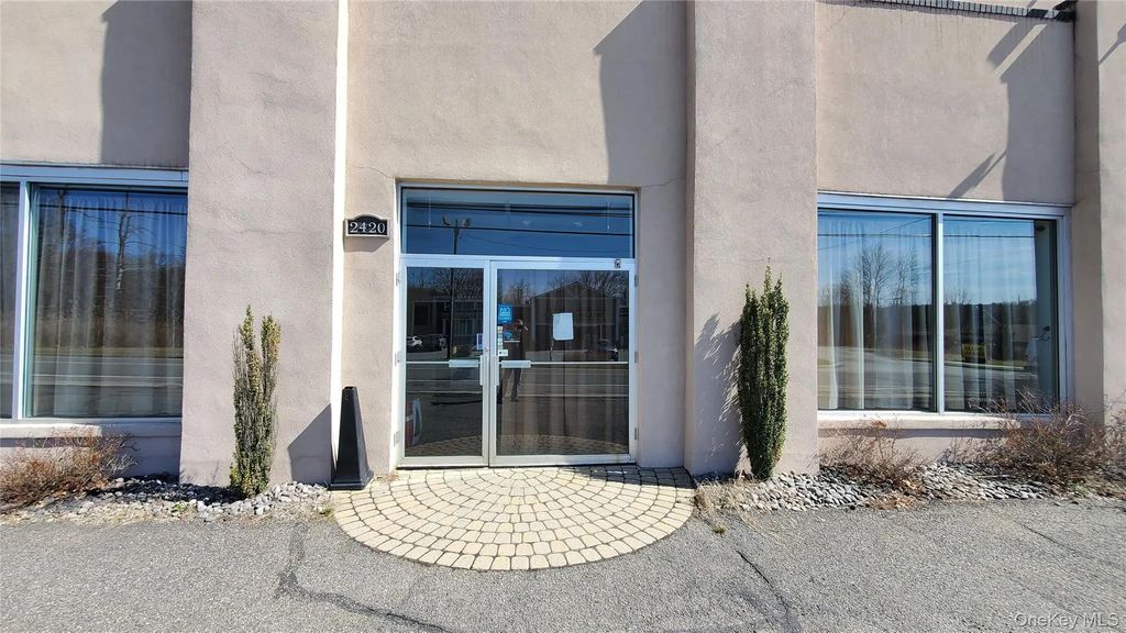 2420 State Route 52, Pine Bush