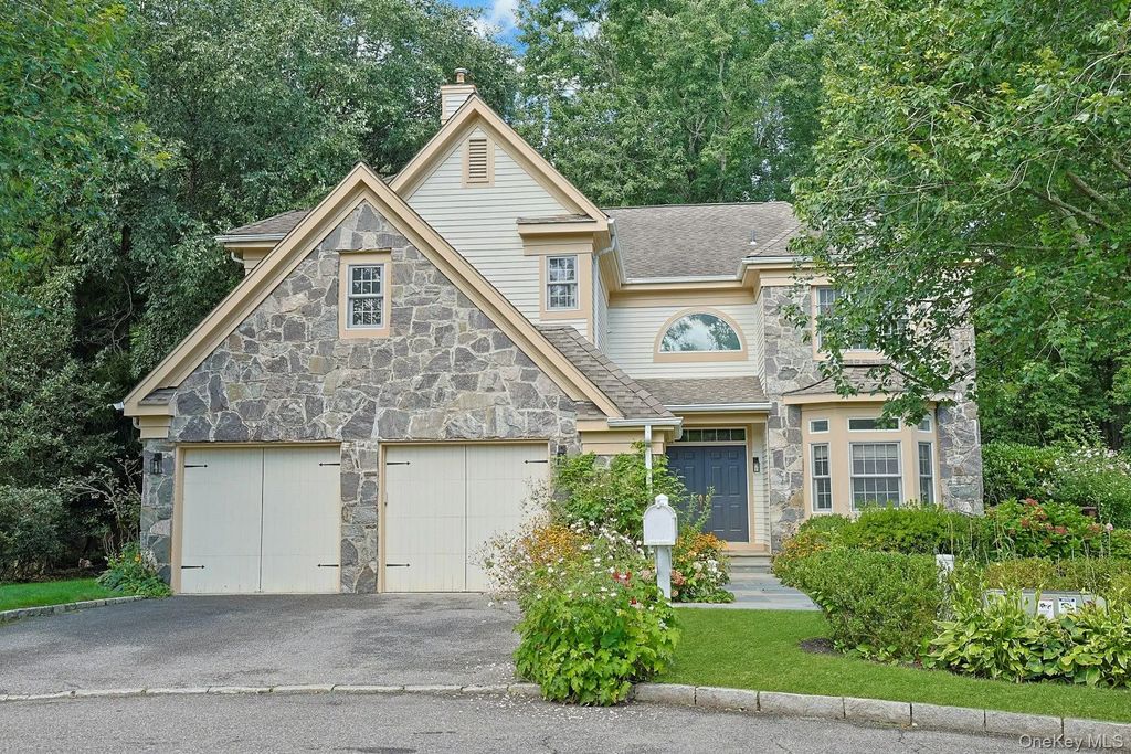 12 Westhaven Lane, White Plains