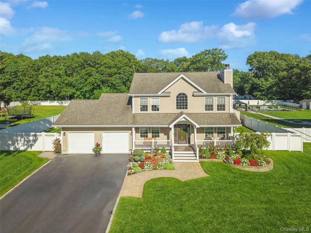 406 Carnation Drive, Shirley