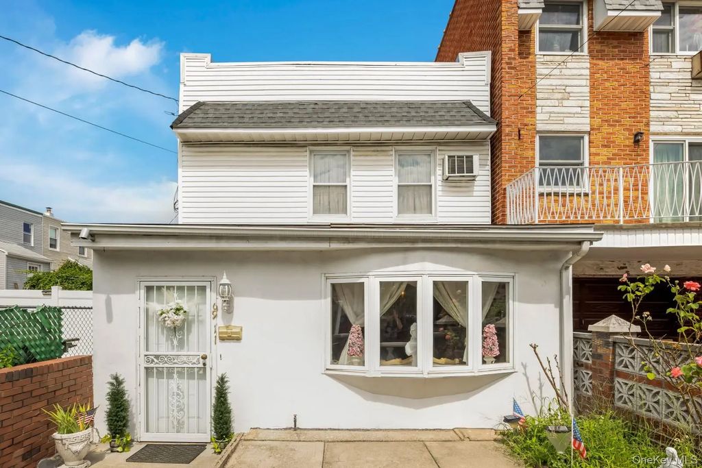 69-11 62nd Drive, Middle Village