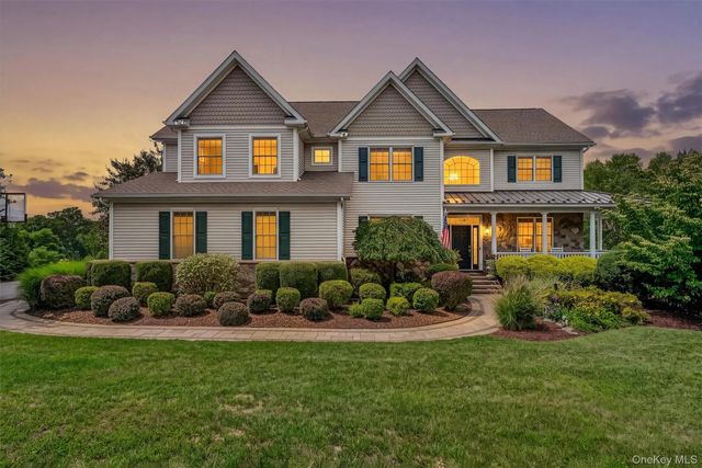 75 Spy Glass Hill Road, Hopewell Junction
