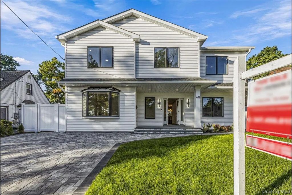 448 Coolidge Street, West Hempstead