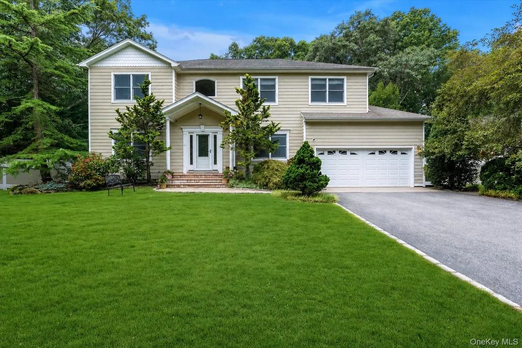 25 Pashen Place, Dix Hills