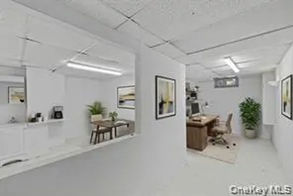 15611 Aguilar Avenue # 1011, Flushing