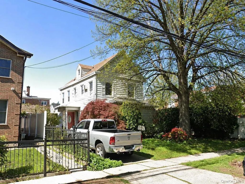 147-33 Hawthorne Avenue, Flushing