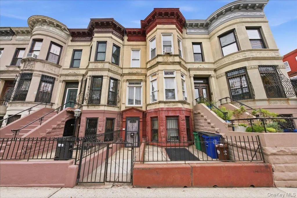 210 Brooklyn Avenue, Brooklyn
