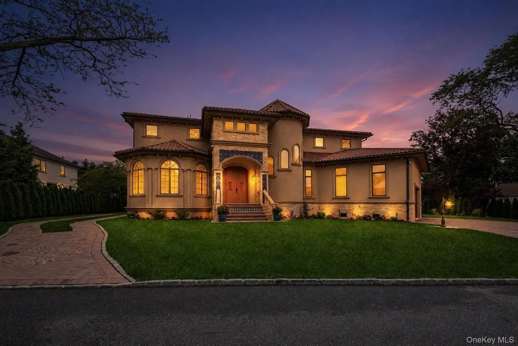 1190 Harbor Road, Hewlett Harbor