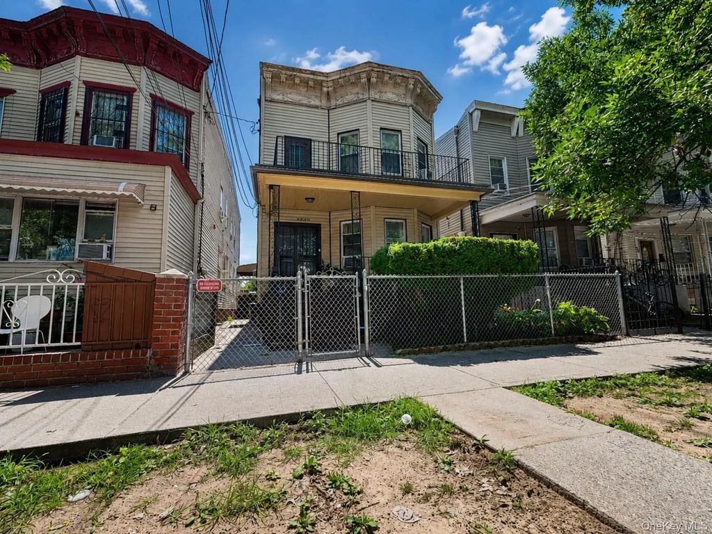 97-10 34th Avenue, Corona