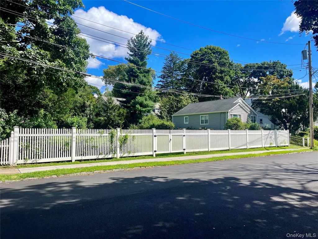 70-74 Bretton Road, Yonkers