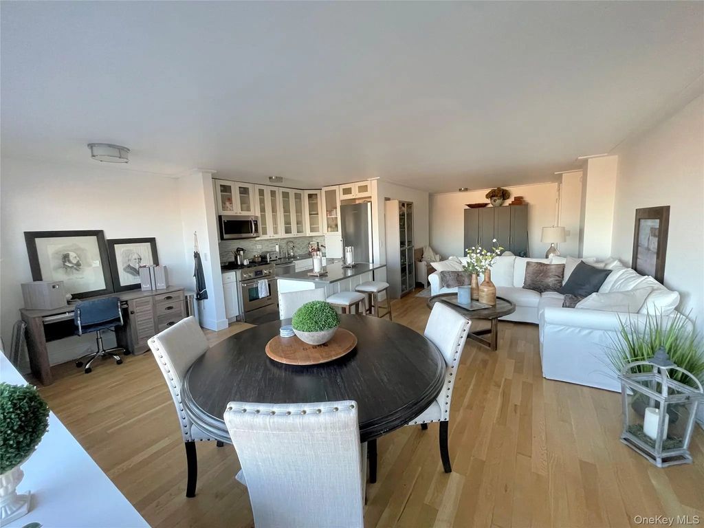 372 Central Park West # 20k, New York (Manhattan)