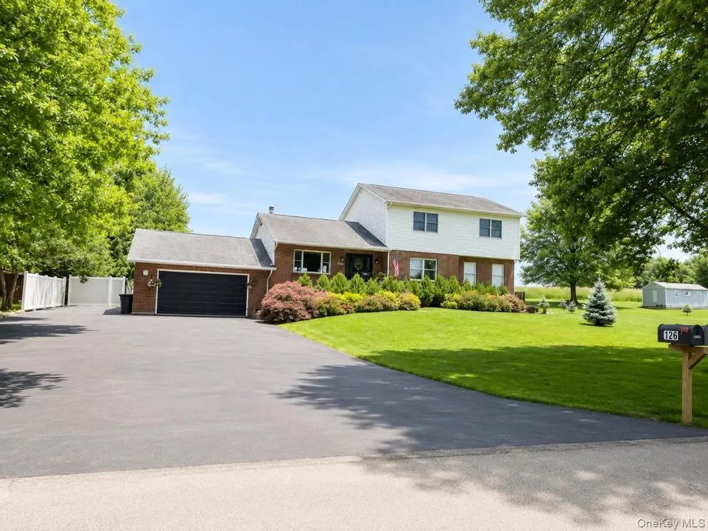 126 Jackson Avenue, New Windsor
