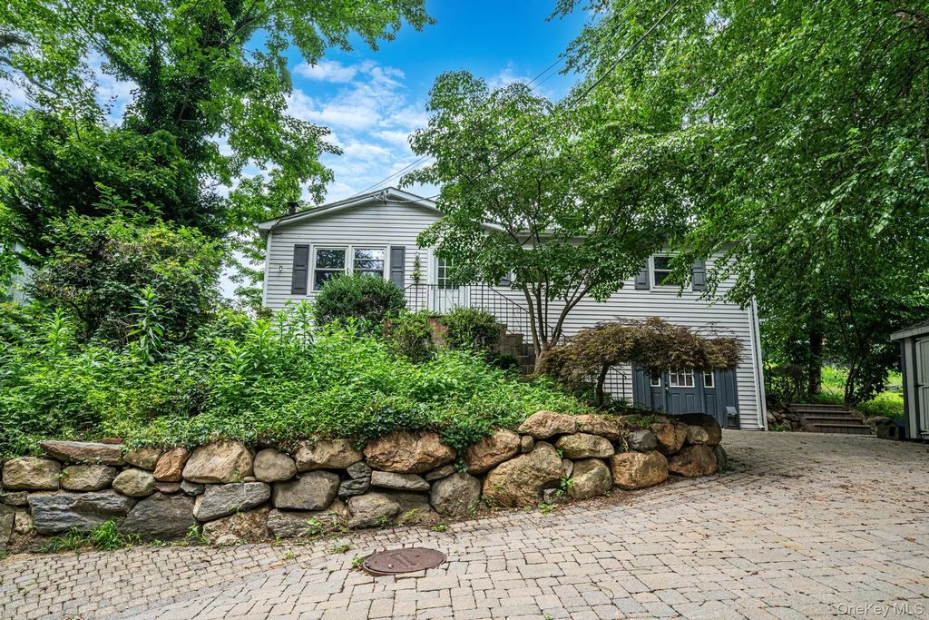 25 Rosedale Road, Sound Beach