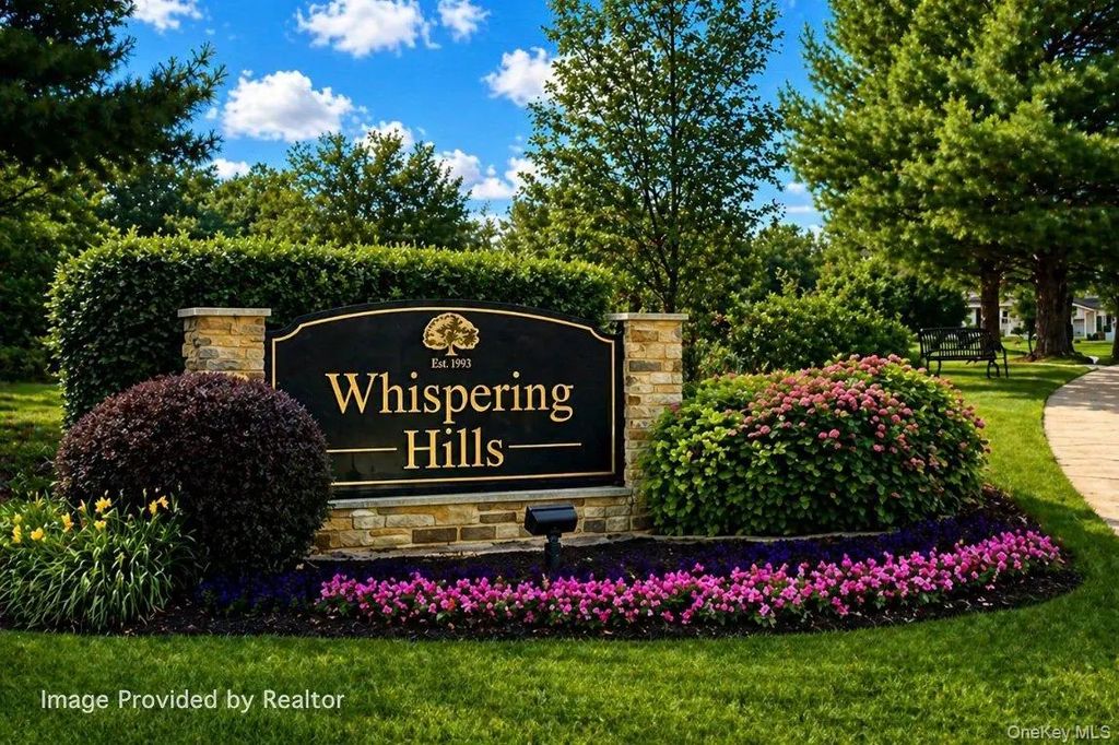 1005 Whispering Hills, Chester