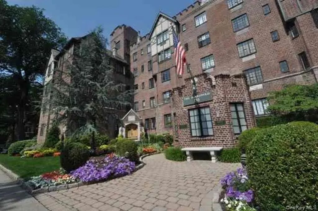 155 Garth Road # 3d, Scarsdale