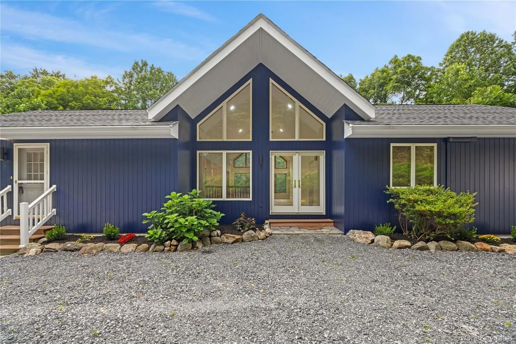 24 Babbling Brook Lane, Cold Spring